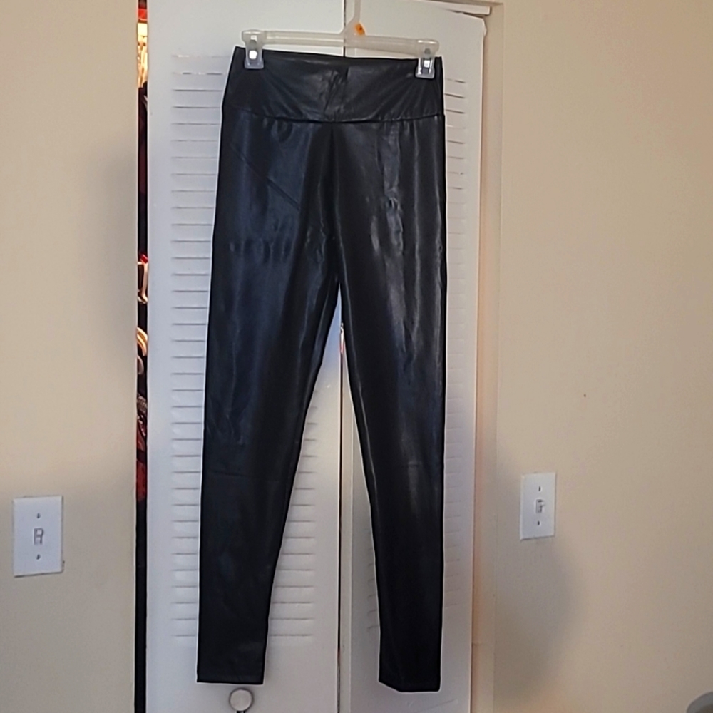 Faux leather high rise shaper leggings black size Small